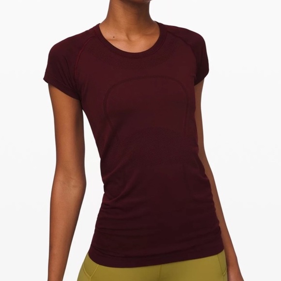Lululemon Swiftly Tech Short Sleeve Crew Garnet size 2 - Picture 1 of 9